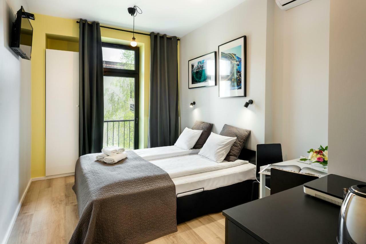 Apartment mit Balkon